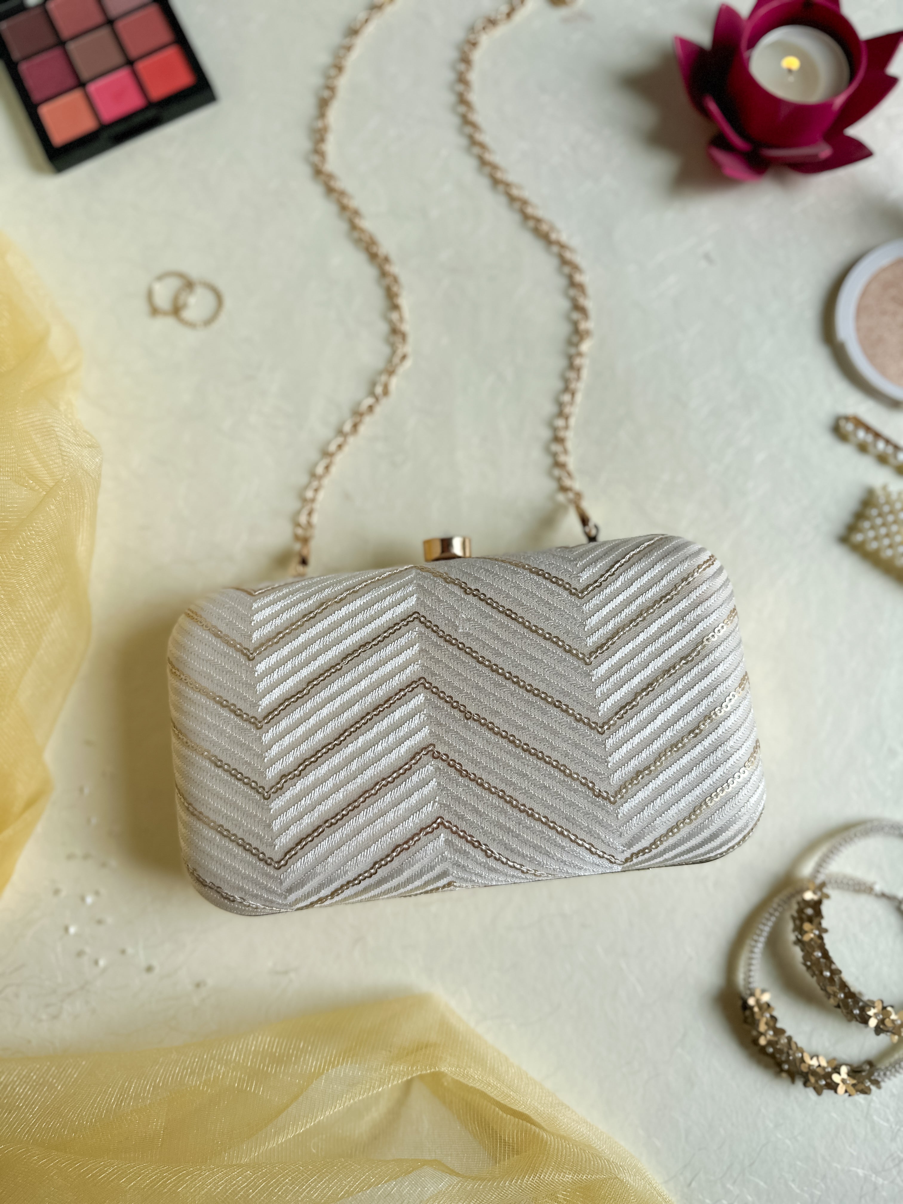 Nice-G Lucknow Loom Clutch: Graceful Traditional Legacy